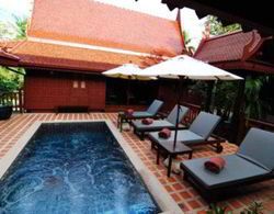 Baan Amphawa Resort and Spa Samut Songkhram Havuz