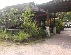 Bali Lovina Beach Cottage Genel