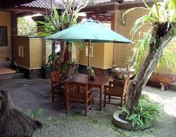 Bali Segara Hotel Yerinde Yemek