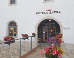 Hotel Balsthal Dış Mekan