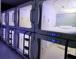 Bangau Capsule Hotel - Downtown KLIA Oda