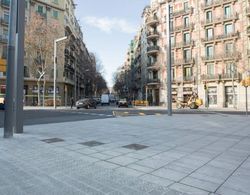 Barcelona Fira Apartments Dış Mekan