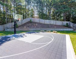 Basketball Court Cozy 3 BR in Decatur Öne Çıkan Resim