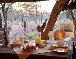 Bateleur Tented Safari Lodge and Bush Spa Yerinde Yemek