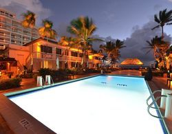 Beachcomber Oceanfront Resort & Villas Genel