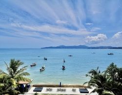 Beachfront Phuket Seaview Suites Öne Çıkan Resim