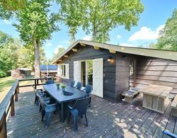 Beautiful and Cozy Wooden Chalet With a Beautiful Large Enclosed Garden Oda Düzeni