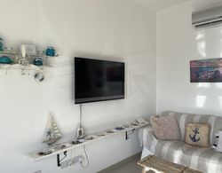Beautiful and Modern Apartment in Oroklini, Cyprus Oda Düzeni