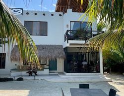 Beautiful Beachfront Villa - La Puerta Azul Adults Only İç Mekan