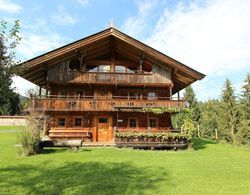 Beautiful Farmhouse in Tyrol Austria With Garden Dış Mekan