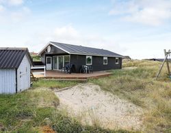 Beautiful Holiday Home in Ringkøbing With Barbecue Dış Mekan