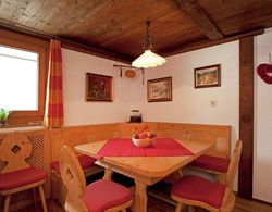 Beautiful Apartment in Gerlosberg Near Zilletral Ski Area Yerinde Yemek