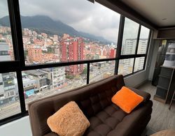 Beautiful Loft With View of Los Cerros Capitalinos Öne Çıkan Resim