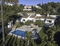 Beautiful Villa Near Beach - Marbella Dış Mekan