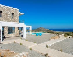 Beautiful new Luxury Villa With Infinity Pool, Outside Kitchen and sea View Dış Mekan