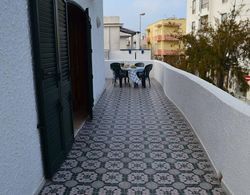 Beautiful Apartment On The Beach In Central Location With Spacious Balcony Pets Dış Mekan