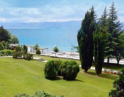 Hotel Bellevue - Metropol Lake Resort Dış Mekan