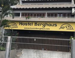 Hostel Berghaus Dış Mekan