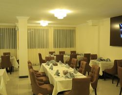 Berlottue Hotel Yerinde Yemek