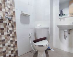 Best Deal And Comfortable 1Br The Alton Apartment Banyo Tipleri