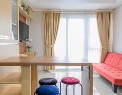 Best Price 2BR Apartment at Breeze Bintaro Plaza Residences Oda Düzeni