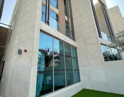 Best Townhouse On Jcv 4 Bedrooms With Jacuzzi Dış Mekan