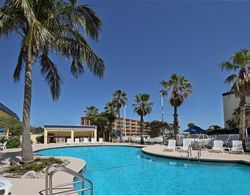 Best Western Cocoa Beach Hotel & Suites Havuz