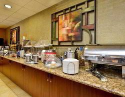 Best Western Plus Cascade Inn & Suites Genel