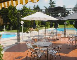 Best Western Plus Hotel Modena Resort Havuz