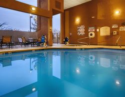 Best Western Plus North Las Vegas Inn & Suites Havuz