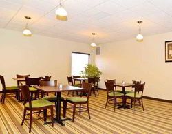 Best Western Plus Springfield Airport Inn Genel