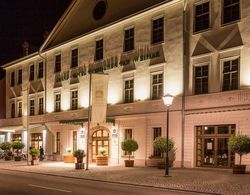 Best Western Premier Grand Hotel Russischer Hof Genel