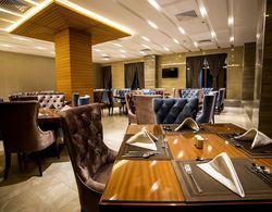 Best Western Premier Hotel Gulberg Lahore Kahvaltı