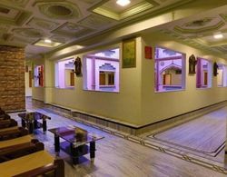 Hotel Bharat Palace İç Mekan