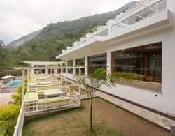 Bhotekoshi Heli Resort and Spa Yerinde Yemek