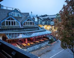 Blackcomb Lodge Dış Mekan