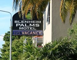 Blenheim Palms Motel Dış Mekan