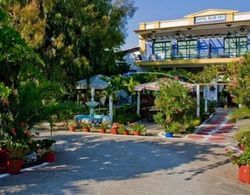 Blue Bay Beach Hotel Dış Mekan