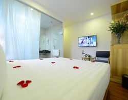 Blue Hanoi Inn Luxury Hotel & Spa Oda Manzaraları