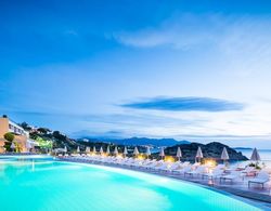 Blue Marine Resort & Spa Havuz