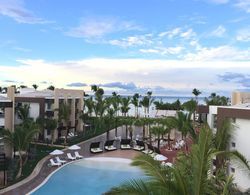 Bluebay Grand Punta Cana  Luxury All Inclusive Havuz