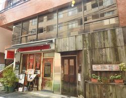 bnb+ Secret Base Mejiro - Hostel Dış Mekan