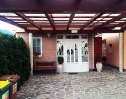 Apartments Bogdanovic Dış Mekan