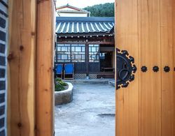 BongHwangJae Hanok Dış Mekan