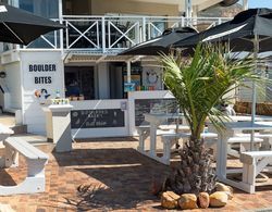 Boulders Beach Hotel, Cafe and Curio Dış Mekan
