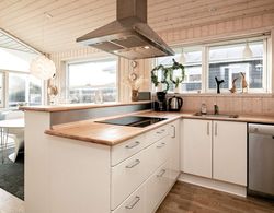 Boutique Holiday Home in Tranekær With Terrace İç Mekan