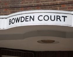 Bowden Court Dış Mekan