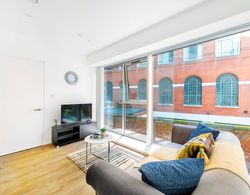 Brand New, Luxury 1-bed Apartment in Liverpool İç Mekan