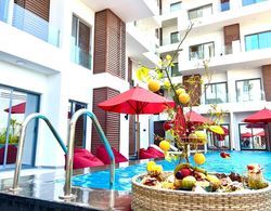 Brand New Modern Bali Themed Resort - 3 Bed Apt Genel