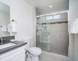 Brand NEW Modern Luxury 3bdr Townhome In Silver Lake Banyo Tipleri